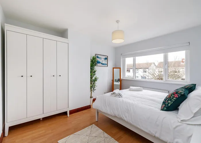 Centre Modern 3 Bedroom House * Dublin